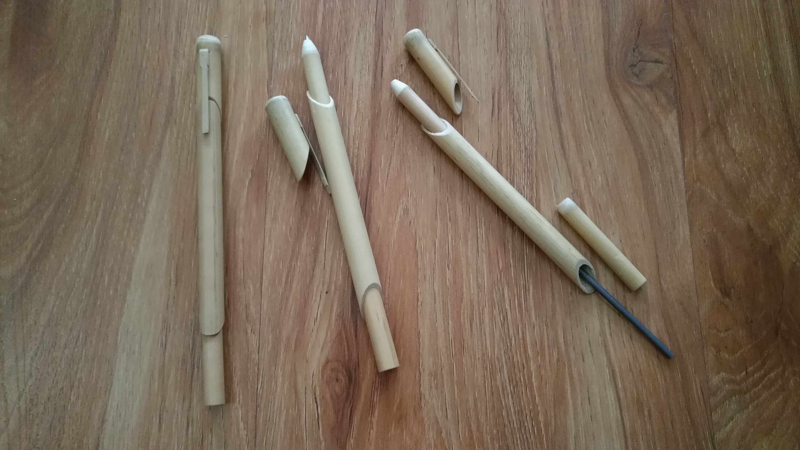 天然素材（再利用可能/生分解性）【替え芯可能】竹製ボールペン